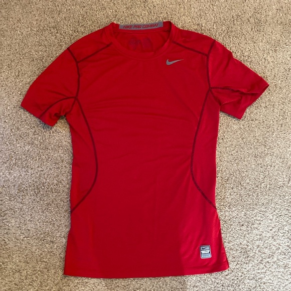 Nike Pro Combat - Picture 1 of 3